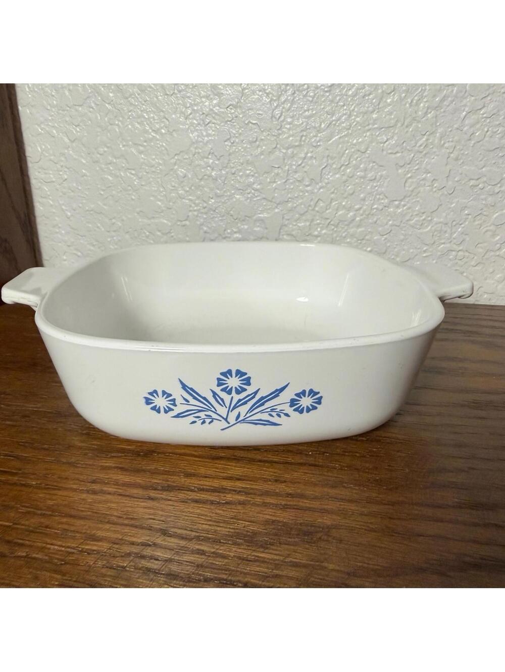 Vintage CorningWare Blue CornflowerP 1 B 1 Quart Casserole Dish without lid